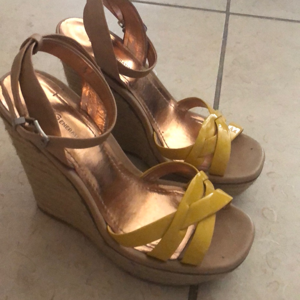 Bcbg wedges